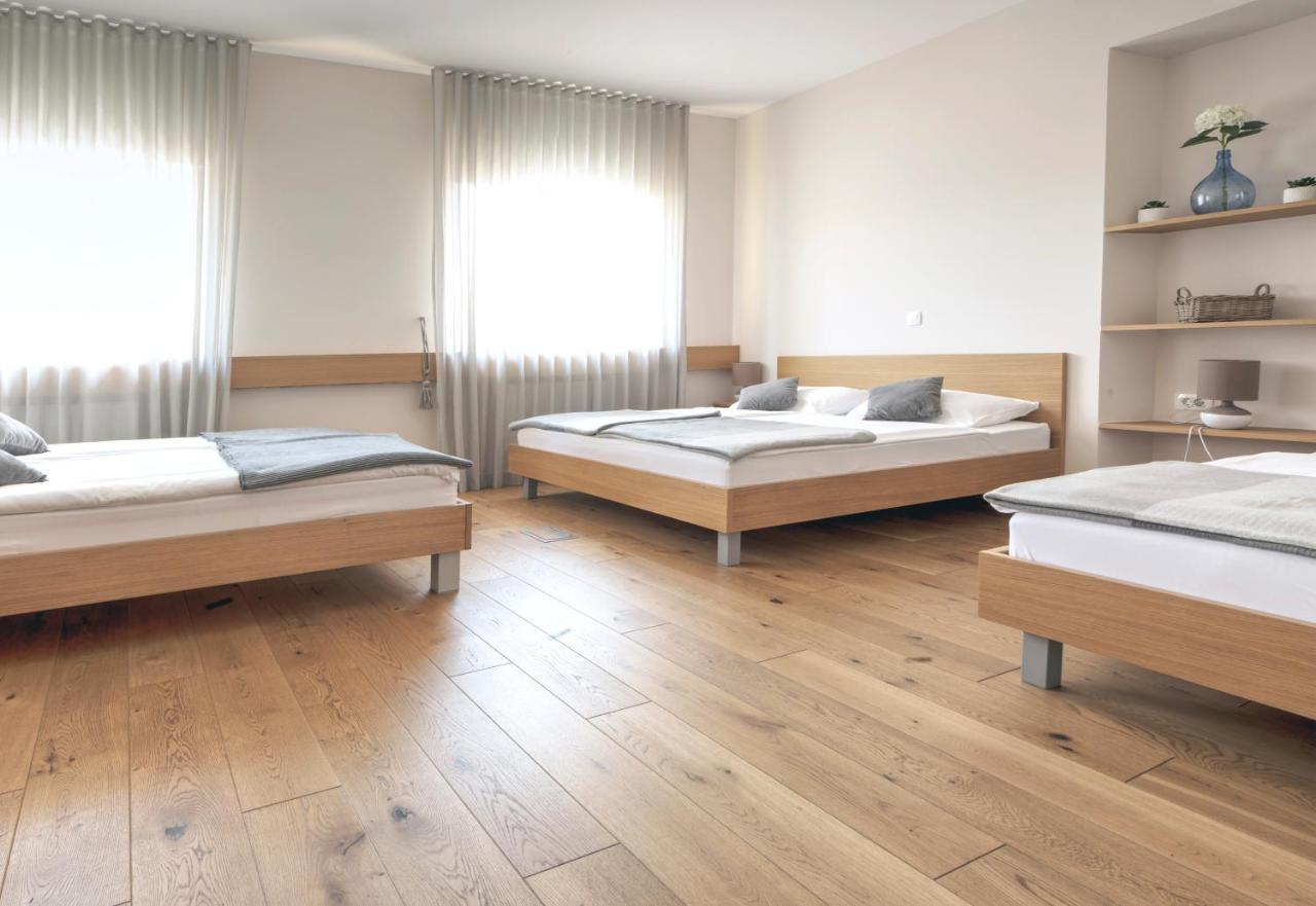 ורהניקה Guesthouse Tursic מראה חיצוני תמונה