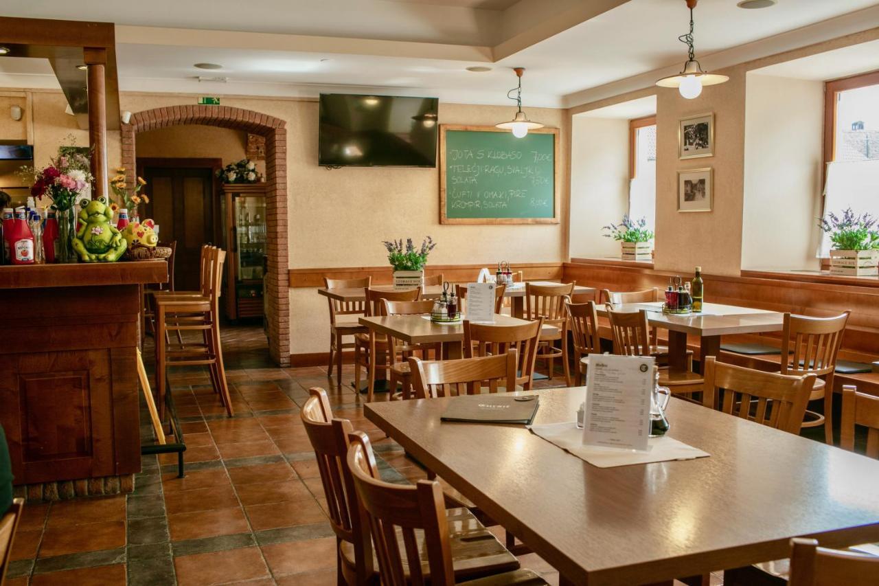 ורהניקה Guesthouse Tursic מראה חיצוני תמונה
