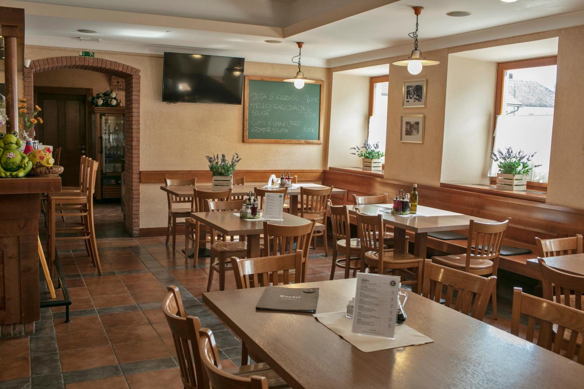ורהניקה Guesthouse Tursic מראה חיצוני תמונה