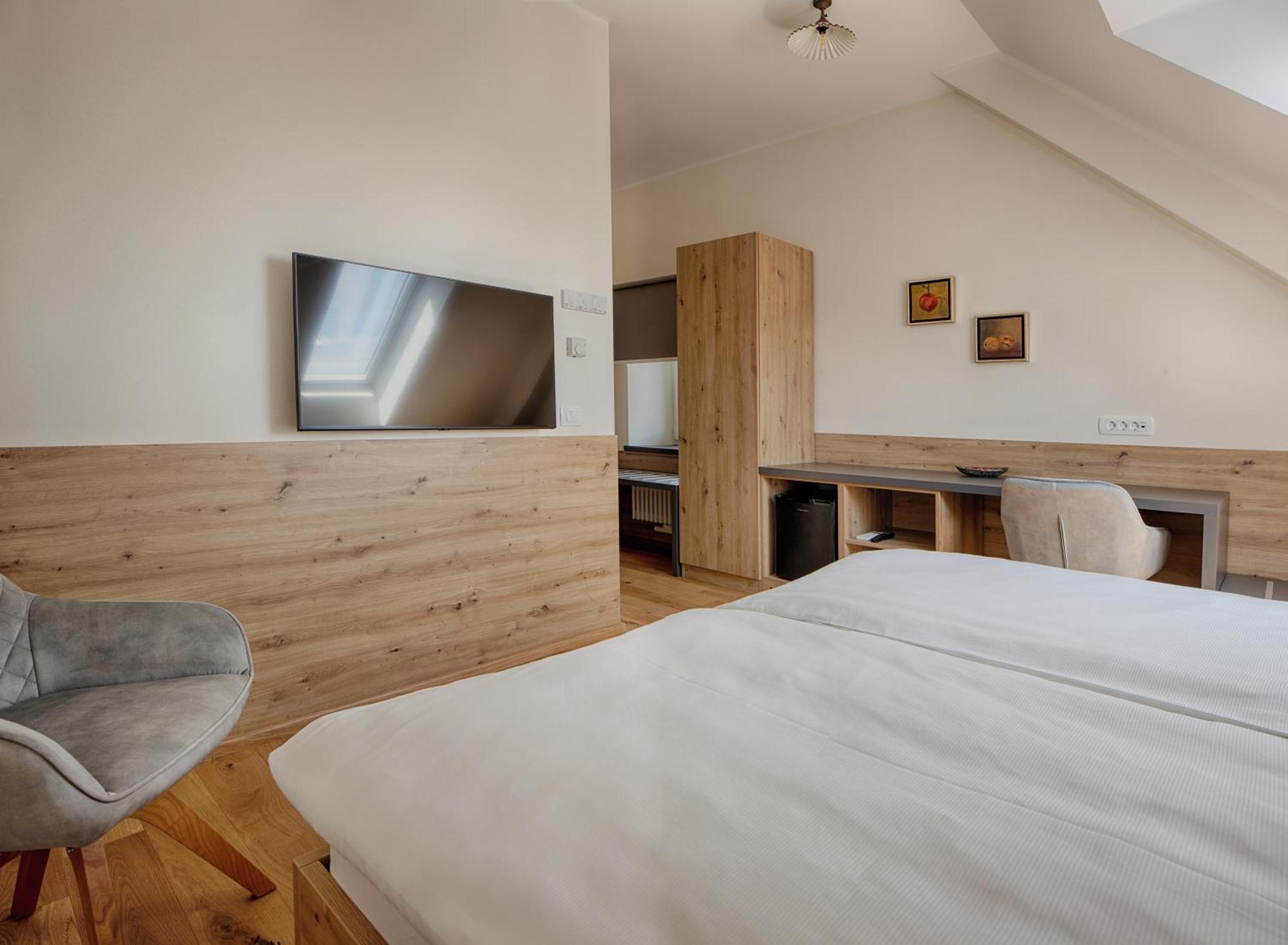 ורהניקה Guesthouse Tursic מראה חיצוני תמונה