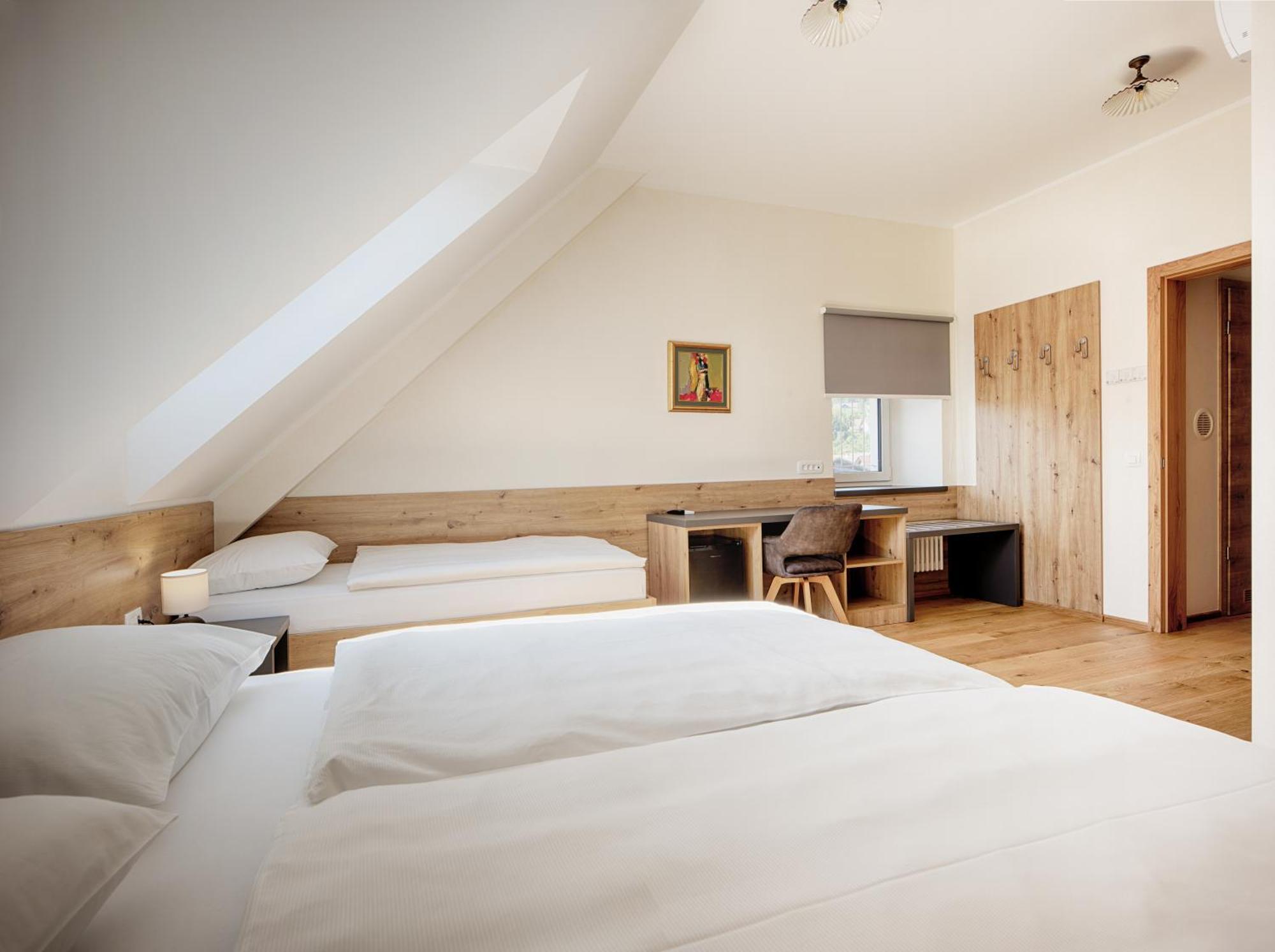 ורהניקה Guesthouse Tursic מראה חיצוני תמונה