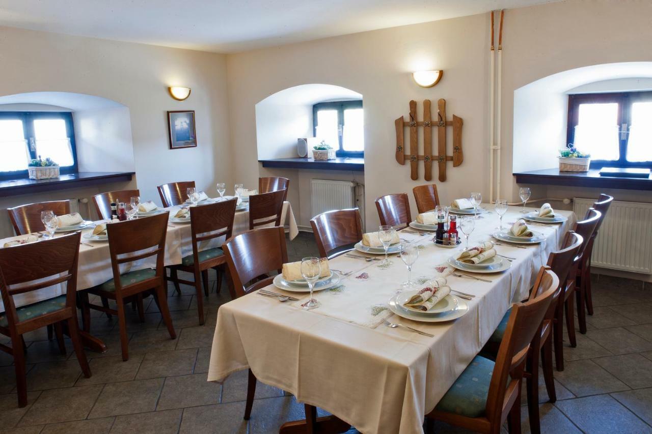 ורהניקה Guesthouse Tursic מראה חיצוני תמונה